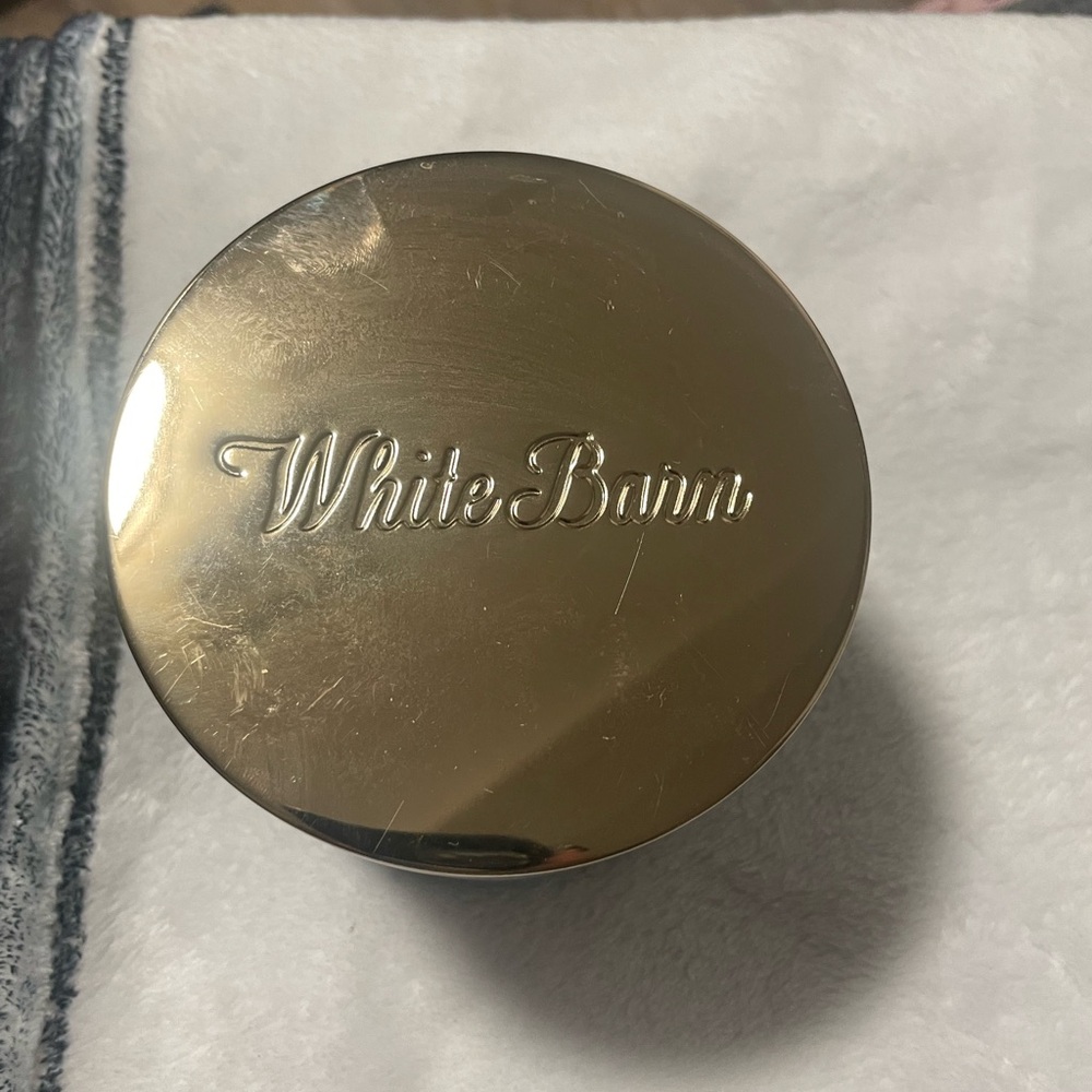 Bath and Body Works candle